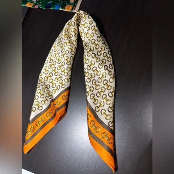 100% silk scarf bandana horse snaffle bit - Picture 3 of 4